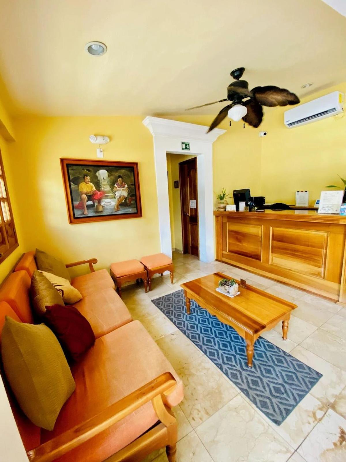 Cancun International Suites Exterior photo